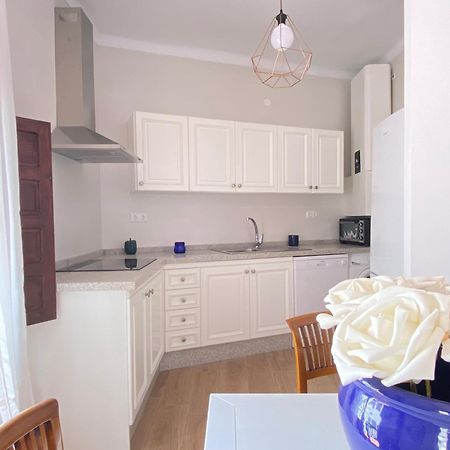 Casa Miguel - 3 Beautiful Apartments Availabe Sayalonga Ngoại thất bức ảnh